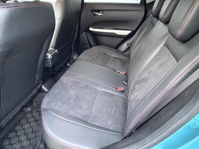 Suzuki VITARA 1.4 S Edition 4x4 Allgrip / 18" LM / Camera / Alcantara / Carplay / Navigatie / Adaptive Cruise