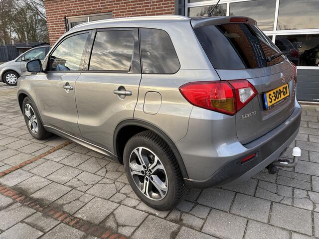 Suzuki VITARA 1.6 High Executive Automaat ( Navigatie, Adaptive Cruise Control, Panoramadak, Camera, Trekhaak) RIJKLAARPRIJS!