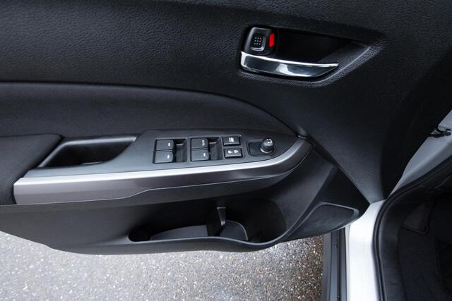 Suzuki VITARA 1.5 Hybrid Style