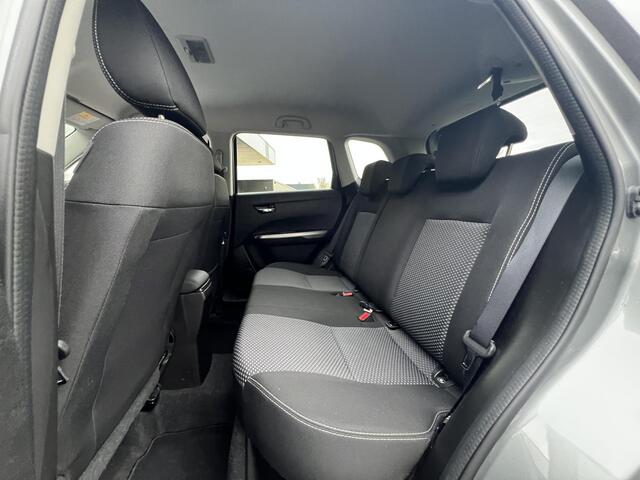 Suzuki VITARA 1.0 Boosterjet Select Automaat | Trekhaak | Cruise Control | Carplay | Parkeersensoren achter + Achteruitrijcamera