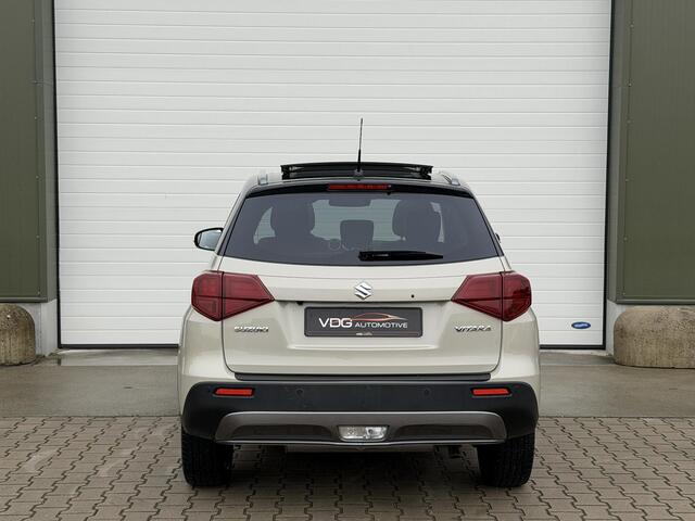 Suzuki VITARA 1.4 140 pk Automaat Style / Pano / Clima / Camera / Keyless / Alcantara / Adaptive Cruise / Two Tone / Stijl