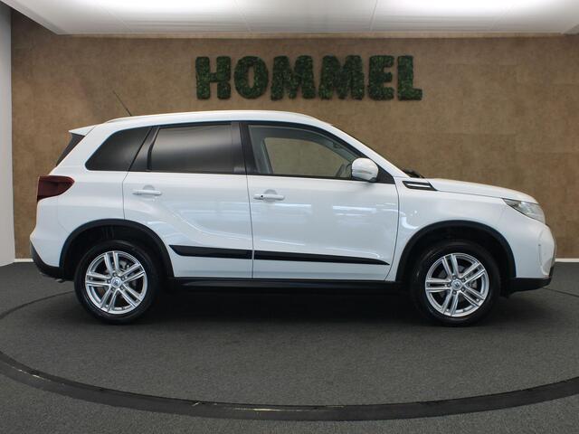 Suzuki VITARA 1.4 Boosterjet Style Smart Hybrid - APPLE CARPLAY/ANDROID AUTO - VOORSTOELEN VERWARMD - AFNEEMBARE TREKHAAK (1500KG GEREMD) - ADAPTIEVE CRUISE CONTROL - DODEHOEKDETECTIE - PANORAMADAK - KEYLESS ENTRY/START - CLIMATE CONTROL - PARKEERSENSOREN VOOR EN ACHTE