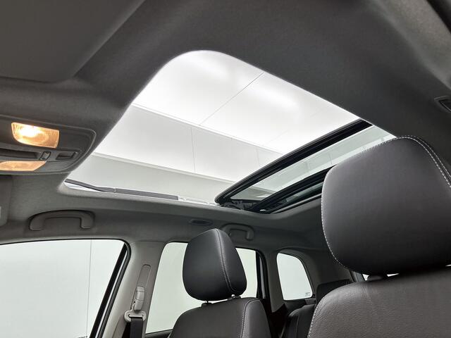 Suzuki VITARA 1.5 Hybrid Style | Stoelverwarming | Schuif kantel dak |