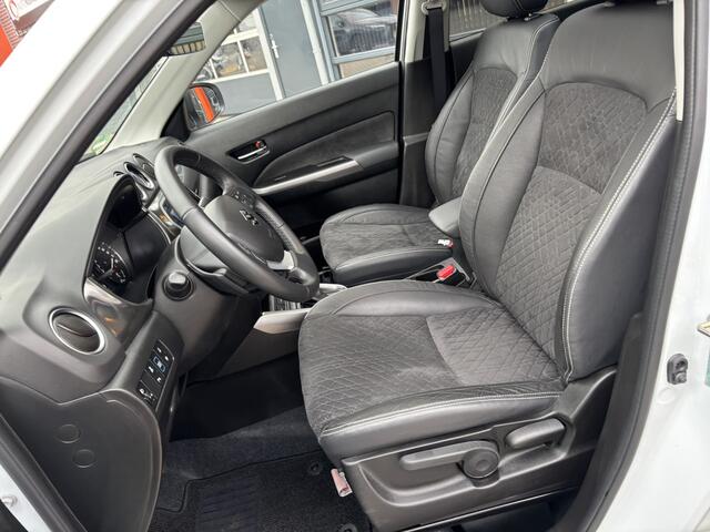 Suzuki VITARA 1.5 Hybrid Style / Schuifkanteldak / Allseason Banden / Navi / Applecarplay/AndroidAuto /