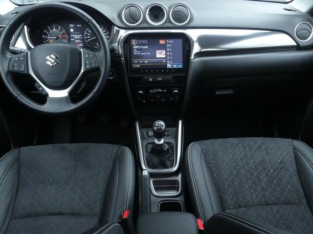Suzuki VITARA 1.4 Boosterjet Style Smart Hybrid Dealer o.h, All Season Banden, Pano dak, Apple Carpl/Andr Auto