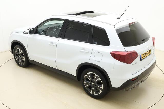 Suzuki VITARA 1.4 Boosterjet Style Smart Hybrid AllGrip Automaat | Navigatie | Panoramisch schuif/kanteldak | Keyless | Climate control | Stoelverwarming | Extra getint glas