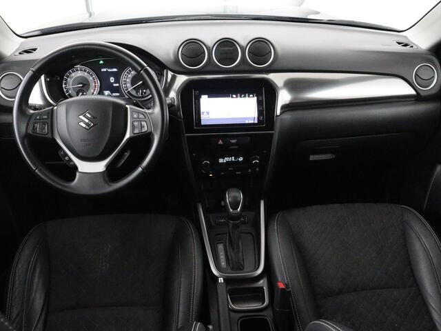 Suzuki VITARA 1.5 Hybrid Style | Trekhaak | Stoelverwarming | Adaptive cruise | Camera | Carplay | Leder/Alcantara | Full LED | Keyless | Navigatie | Climate control | Parkeerhulp