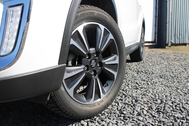 Suzuki VITARA 1.5 Hybrid Style Automaat, All-seasons, Panoramadak, Stijl Uitvoering!