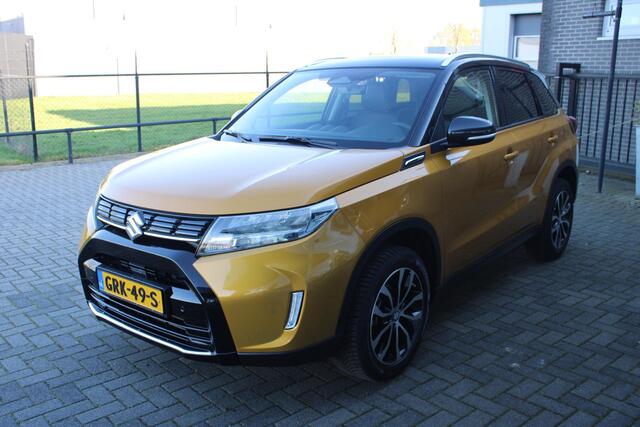 Suzuki VITARA 1.4 Boosterjet Style Smart Hybrid NL Auto/Trekhaak/Pano/TwoTone