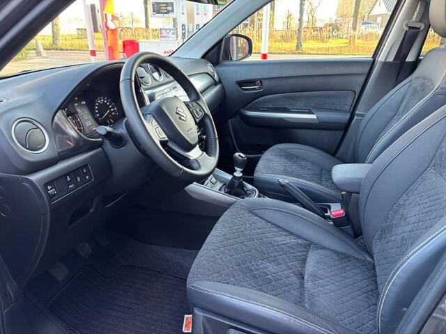 Suzuki VITARA 1.4 Boosterjet Style Smart Hybrid, pdc v+a, Navi