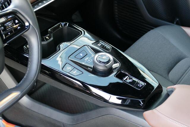 Suzuki VITARA e Style 61 kWh | Apple-carplay | 360 graden camera | verschuifbare achterbank | Rijklaarprijs |