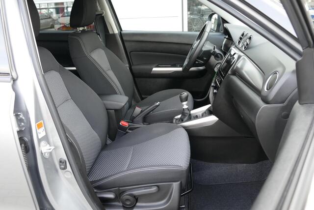 Suzuki VITARA 1.4 Boosterjet Select Smart Hybrid | Stoelverwarming | Cruise control | Rijklaarprijs |