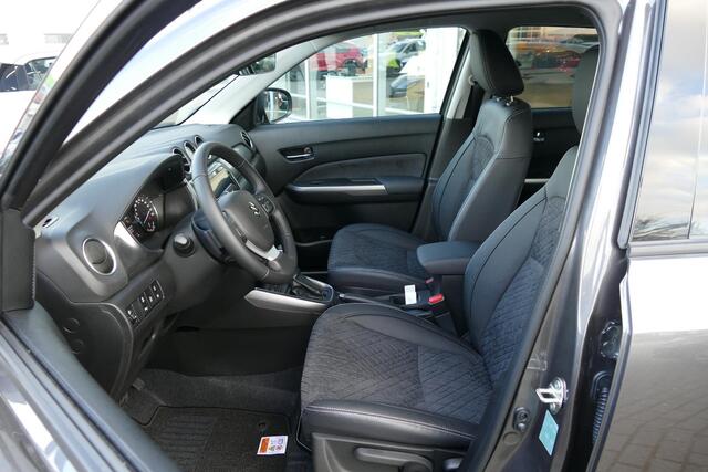 Suzuki VITARA 1.4 Boosterjet Smart Hybrid Style | Voorraad auto | Snel rijden | Foto's ter illustratie |