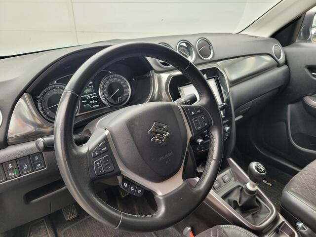 Suzuki VITARA 1.4 Boosterjet Style Smart Hybrid | Trekhaak | Stoelverwarming | Navi | Camera | Adaptive Cruise Control