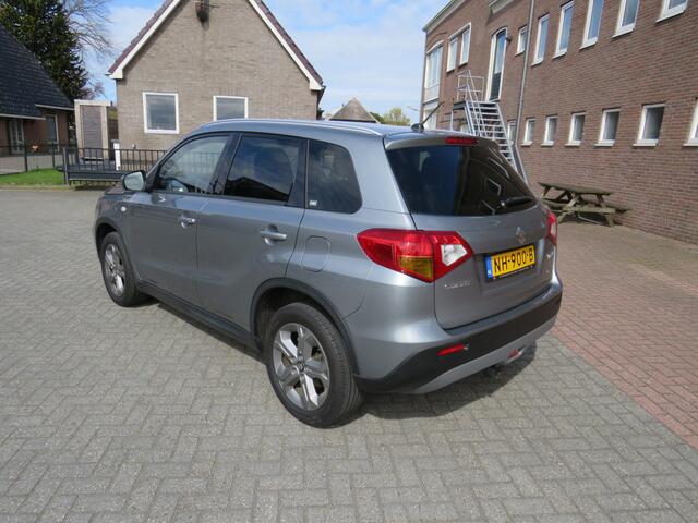 Suzuki VITARA 1.6 Exclusive Allgrip * Rijklaarprijs incl. garantie * Trekhaak * Navigatie * Camera * 4x4 * Lichtmetalen velgen *