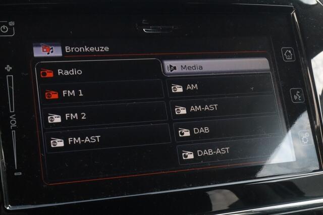 Suzuki VITARA 1.4 BoosterJet Style Hybrid Adapt. Cruise | All Seasons | Carpla