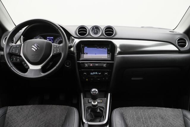 Suzuki VITARA 1.4 Boosterjet Style Smart Hybrid Panoramadak, ACC, Camera, Apple Carplay, Stoelverwarming, DAB, 17''