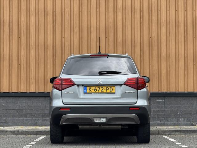 Suzuki VITARA 1.0 Boosterjet Select | Apple Carplay | Android Auto | Navigatie | Stoelverwarming | DAB+ | Camera | Cruise Control | 17" Lichtmetaal | Airconditioning | LED |