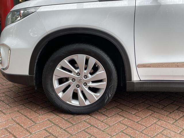 Suzuki VITARA 1.4 S Allgrip Automaat 140PK | Trekhaak | Navigatie | Achteruitrijcamera | Carplay | Adaptieve Cruise Control