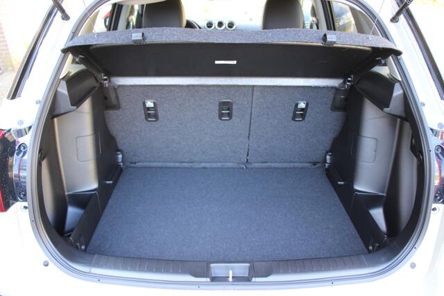 Suzuki VITARA 1.4 Boosterjet Style Hybrid | Parkeersensoren v+a | Half leer | 10 jaar Garantie |