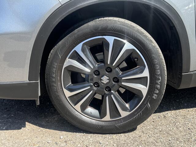 Suzuki VITARA 1.4 Boosterjet Stijl // PANO SCHUIF-DAK // KEYLESS // ADAPTIV. CRUISE // CAMERA+SENSOREN // NAVI+CARPLAY // STOELVERWARMING //