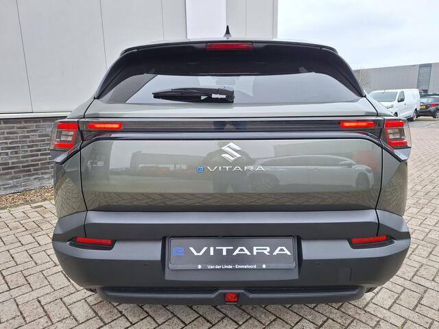 Suzuki VITARA e Style 61 kWh INFINITY speakers Navi Pano Dode hoek PDC v+a Apple/Android auto 360 Cam