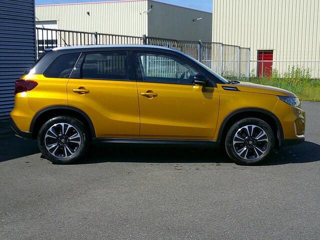Suzuki VITARA 1.4 Boosterjet Style Smart Hybrid Staat in Hoogeveen