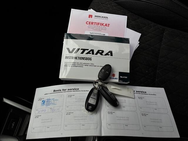 Suzuki VITARA 1.4 Boosterjet Stijl | Half-leder | Schuifkanteldak | Adaptieve Cruise Control | Winterset extra!