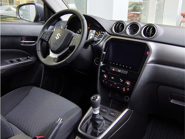 Suzuki VITARA 1.4 BOOSTERJET SELECT SMART HYBRID Direct Leverbaar | Tot 10 JAAR GARANTIE! | Inclusief ¤ 2.000,- Voorraad Voordeel