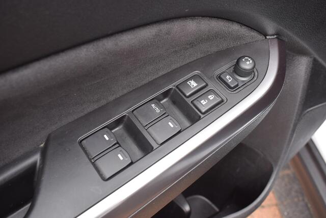 Suzuki VITARA 1.4 Boosterjet Select Smart Hybrid Navi Leder Airco Camera Km 52.500!!