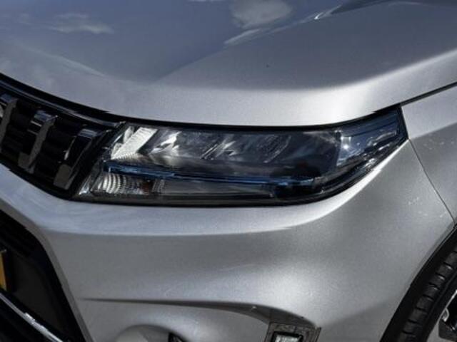Suzuki VITARA 1.5 Hybrid Style | Pano l Treeplanken | Navi | RIJKLAARPRIJS!