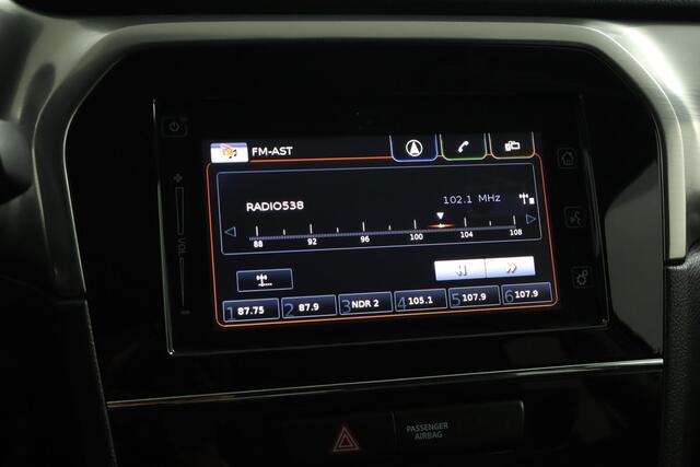 Suzuki VITARA 1.4 S Adaptive Cruise Control | Achteruitrijcamera | Trekhaak | Stoelverwarming |