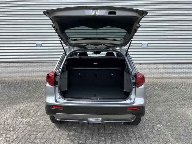 Suzuki VITARA 1.4 Boosterjet Style Smart Hybrid Meest Luxe uitvoering| All season banden