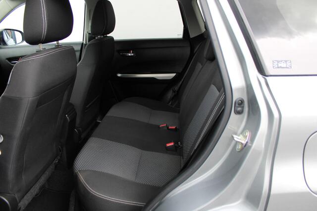 Suzuki VITARA 1.6 Exclusive Apple Carplay/Android Auto, Trekhaak, Climate Control, Cruise Control