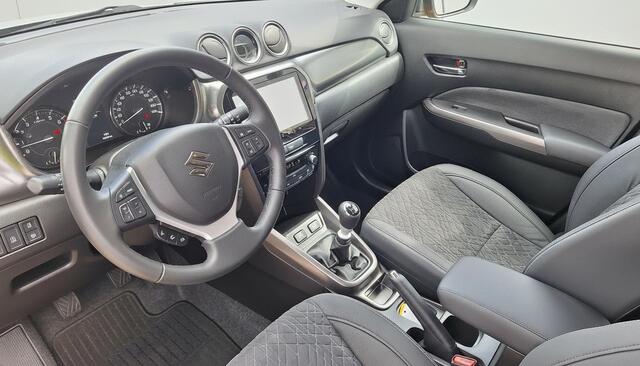 Suzuki VITARA 1.4 Boosterjet Style Smart Hybrid Rijklaar Prijs
