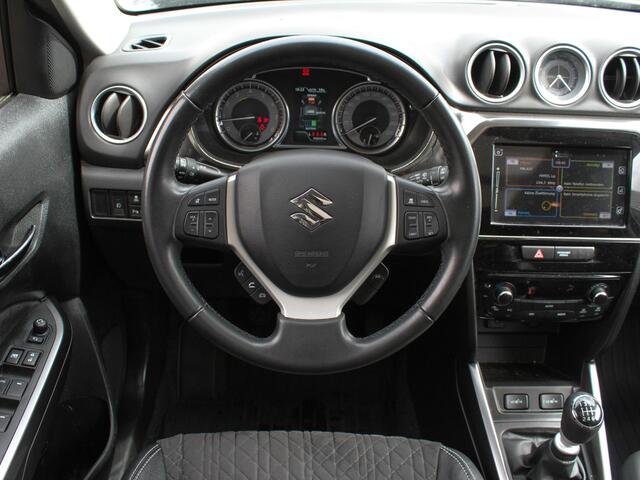 Suzuki VITARA 1.4 Boosterjet Style Smart Hybrid AllGrip | Navi | Schuifdak | Adap. Cruise | Leder | Lm-Velgen