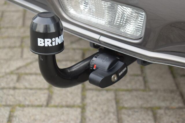 Suzuki VITARA 1.5 Hybrid Style Automaat | Trekhaak | Navigatie | Ledere bekleding |