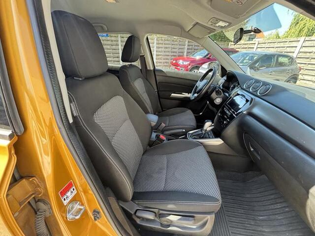 Suzuki VITARA 1.0 BOOSTERJET SELECT AUTOMAAT Trekhaak | Navigatie | Stoelverwarming | Cruise