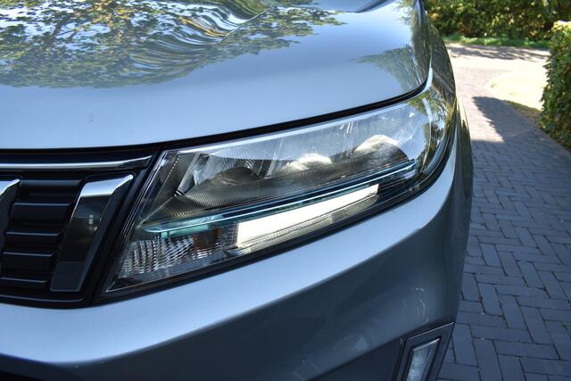 Suzuki VITARA 1.4 Boosterjet Style Hybrid Pano Leer NIEUWST!