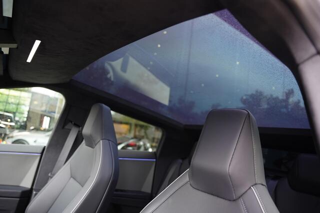 Tesla CYBERTRUCK AWD 100 kWh Foundation Series