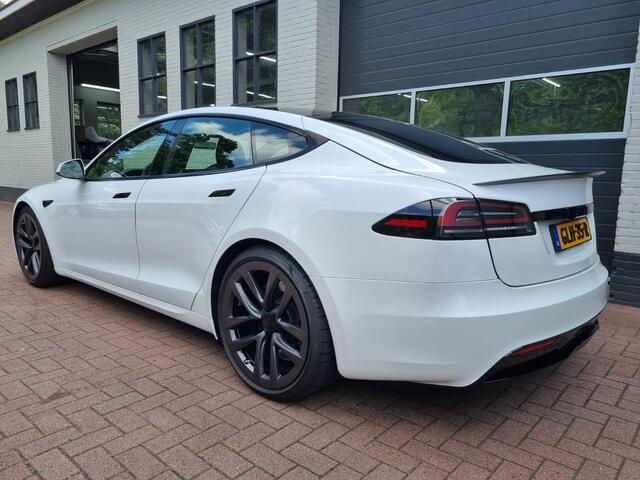 Tesla MODEL S Long Range / Auto Pilot HW 4.0 / 21" Arachnid / Plaid spoiler