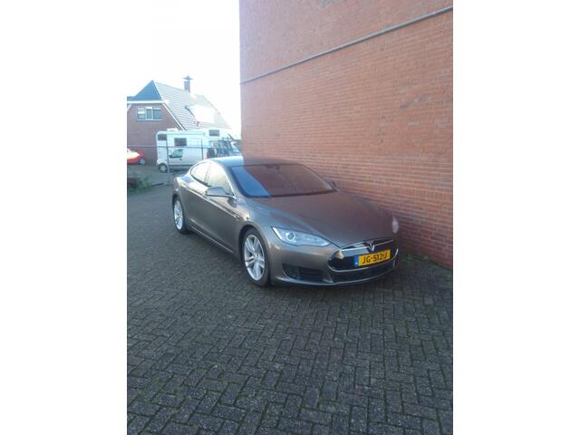 Tesla MODEL S motors 70D Base