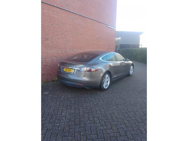 Tesla MODEL S motors 70D Base