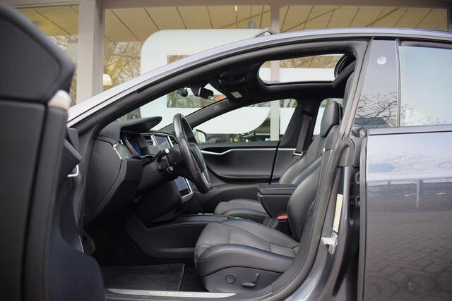 Tesla MODEL S 75D Base |AUTOPILOT 3|PANO|360°|CSS