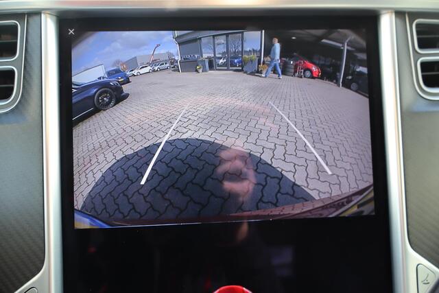 Tesla MODEL S 100D Autopilot computer 2.0, Panoramadak, Cruise control, CCS- adapter is ingeschakeld,