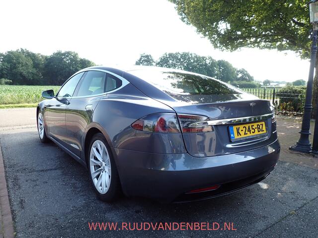 Tesla MODEL S Long Range / CCS / AUTOPILOT / PANODAK