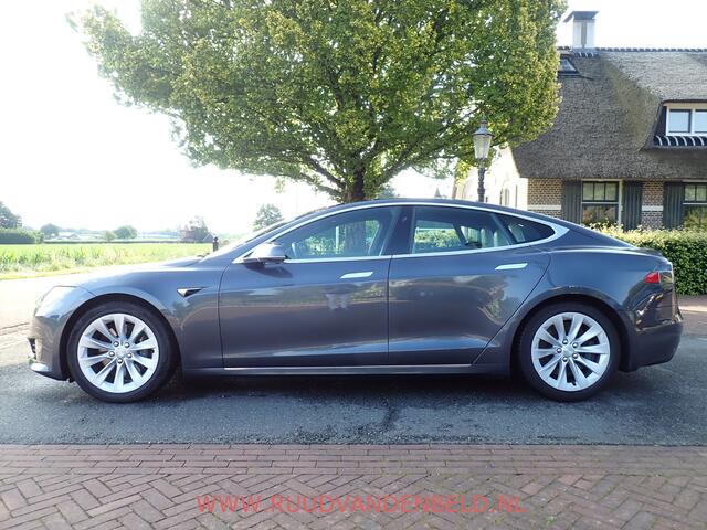 Tesla MODEL S Long Range / CCS / AUTOPILOT / PANODAK