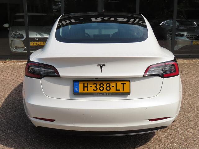 Tesla Model 3 Standard RWD Plus 60 kWh