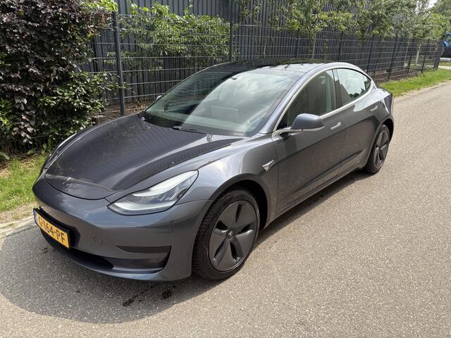 Tesla Model 3 Standard RWD Plus 60 kWh / LEER / PANORAMADAK / AUTOPILOT / 145DKM! / INCL BTW