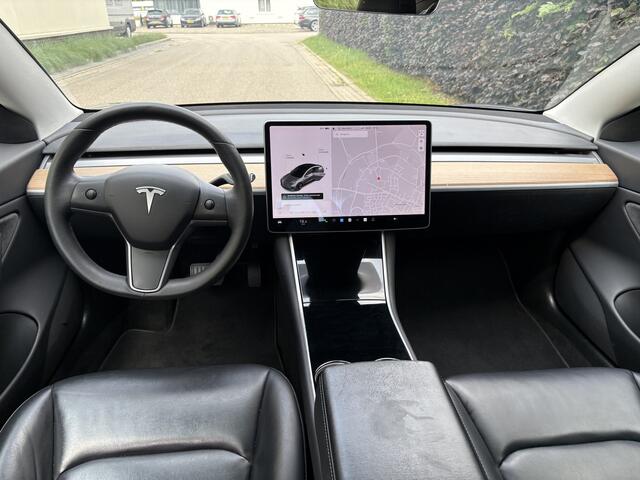 Tesla Model 3 Standard RWD Plus 60 kWh / LEER / PANORAMADAK / AUTOPILOT / 145DKM! / INCL BTW